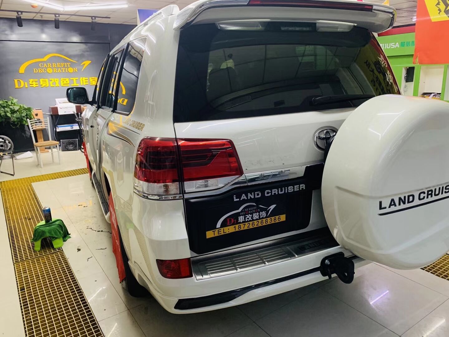 丰田酷路泽隐形车衣施工完工(图4)