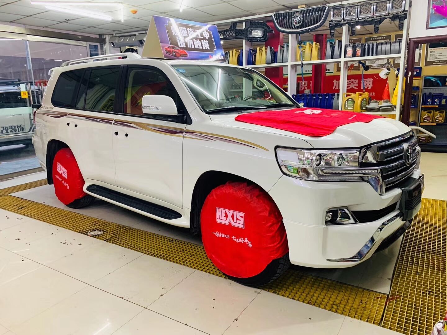 丰田酷路泽隐形车衣施工完工(图5)