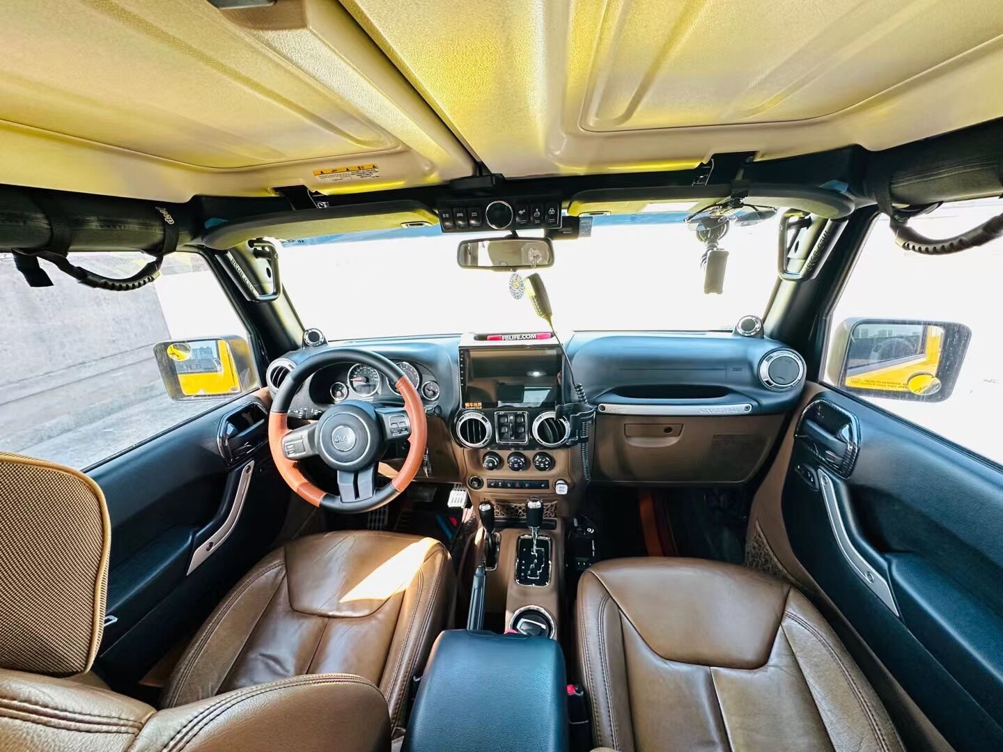 卖车了：自用车13年牧马人3.6撒哈拉(图2)