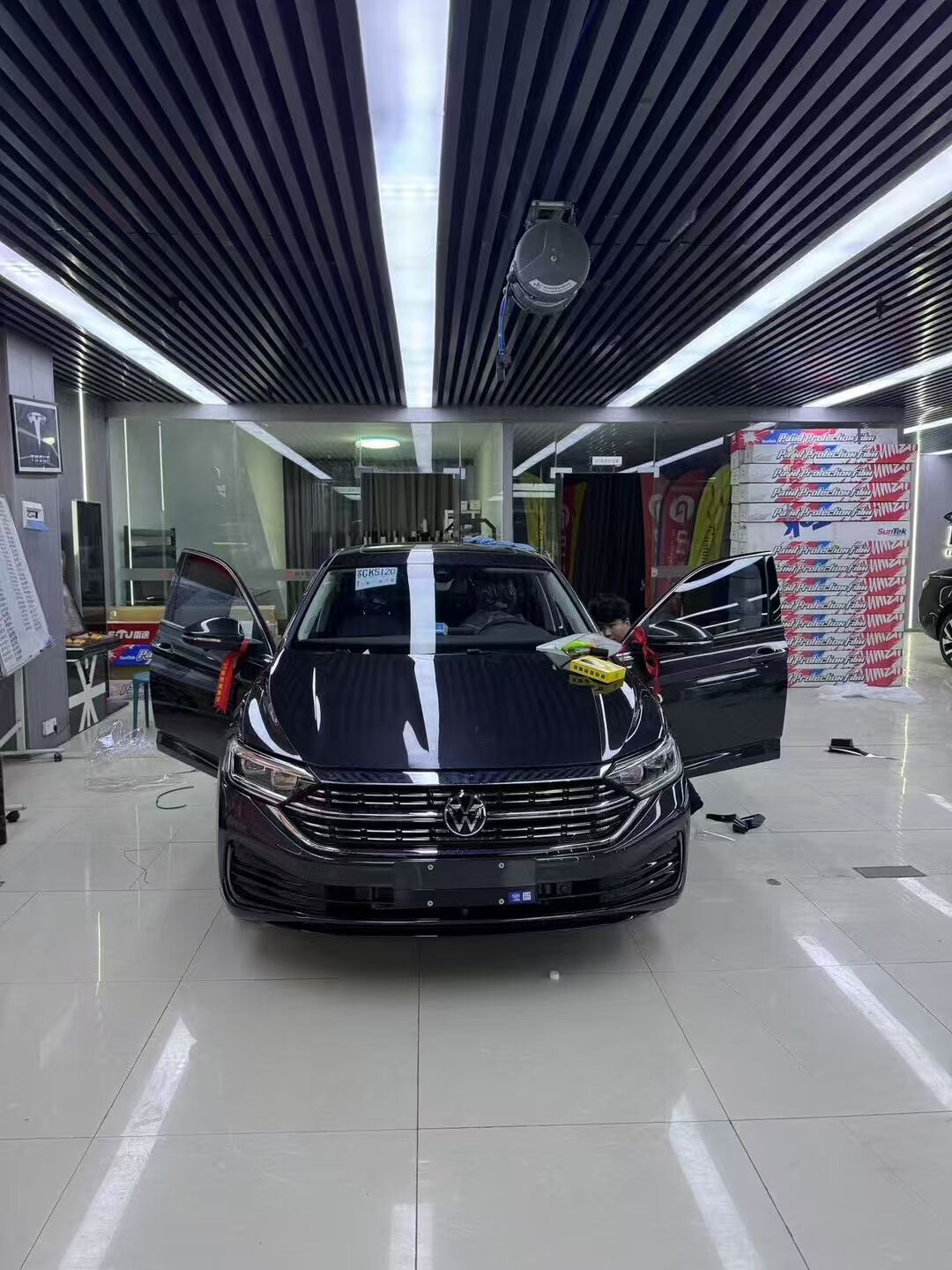 三辆装贴太阳膜(图2)