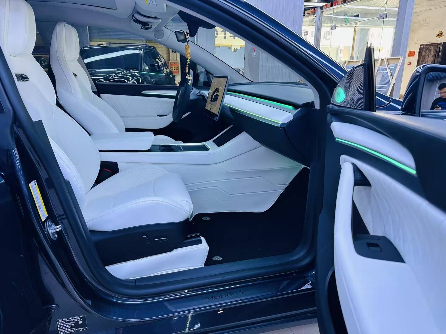 24年特斯拉Y改装完工(图2)