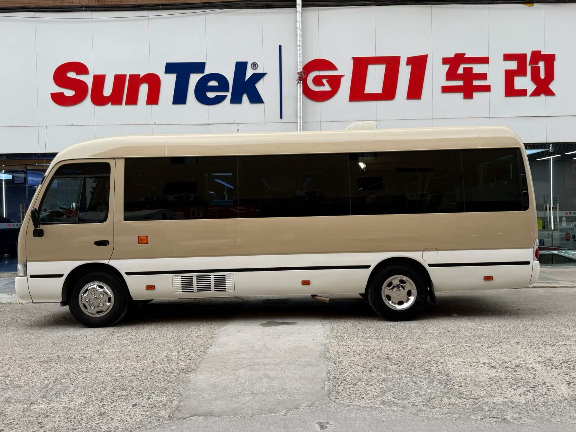 考斯特翻新改装完工(图8)